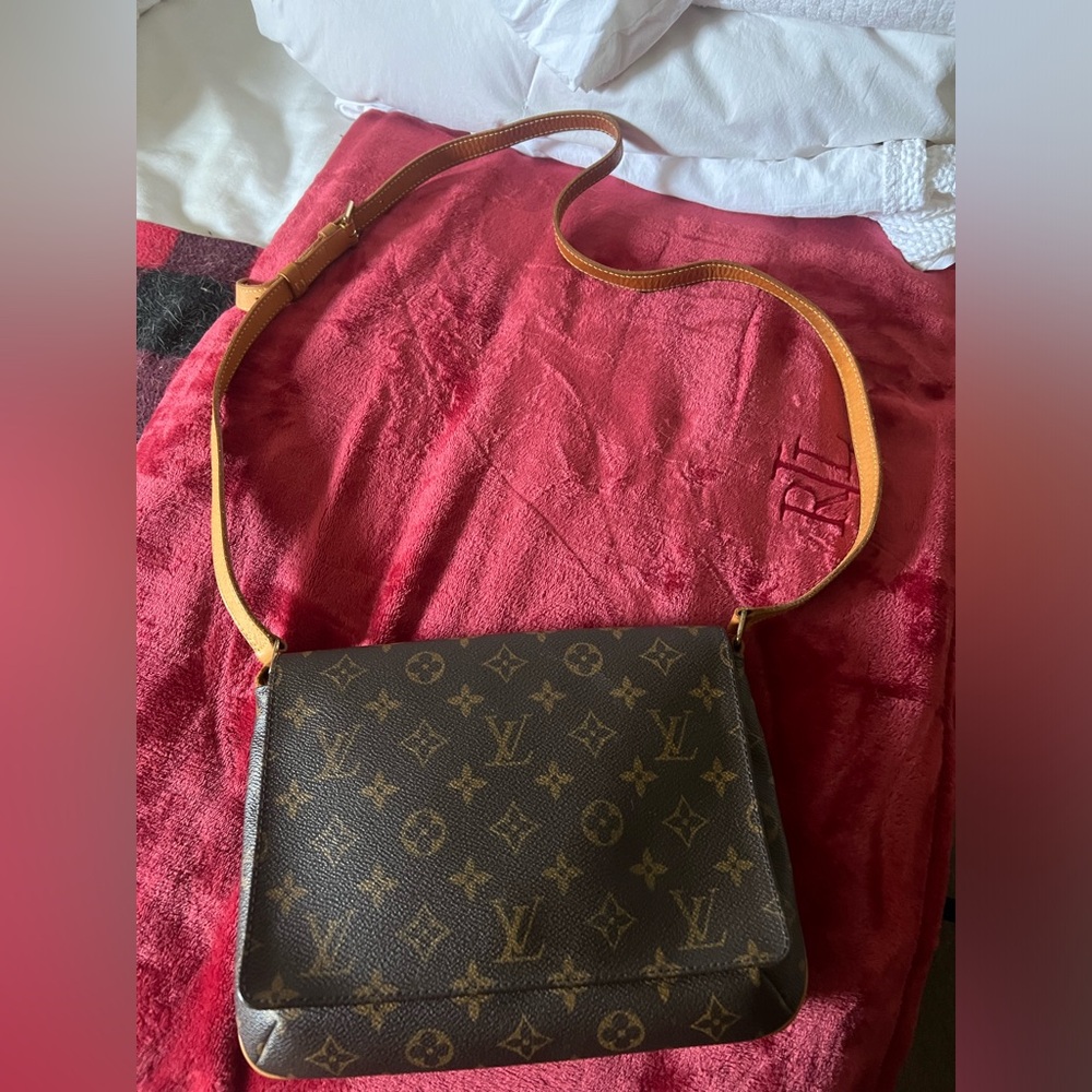 Authentic Louis Vuitton Monogram Musette Tango Crossbody Bag